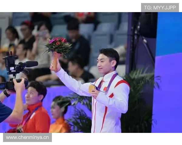 邹敬园家里竟然藏着这样的豪车，还有谁敢说篮球圈没明星范儿？
