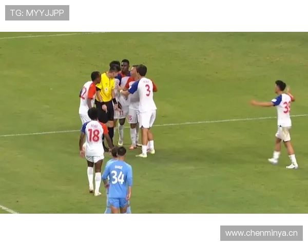 进攻手球判罚：哪些细节容易被裁判忽视？