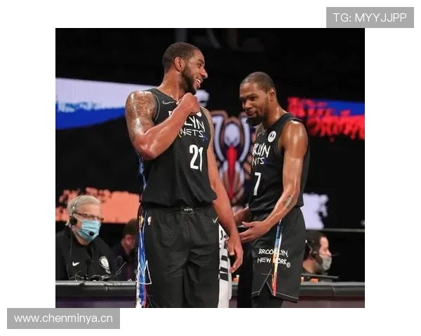 阿尔德里奇无球策应改变进攻结构，拉开空间效率提升